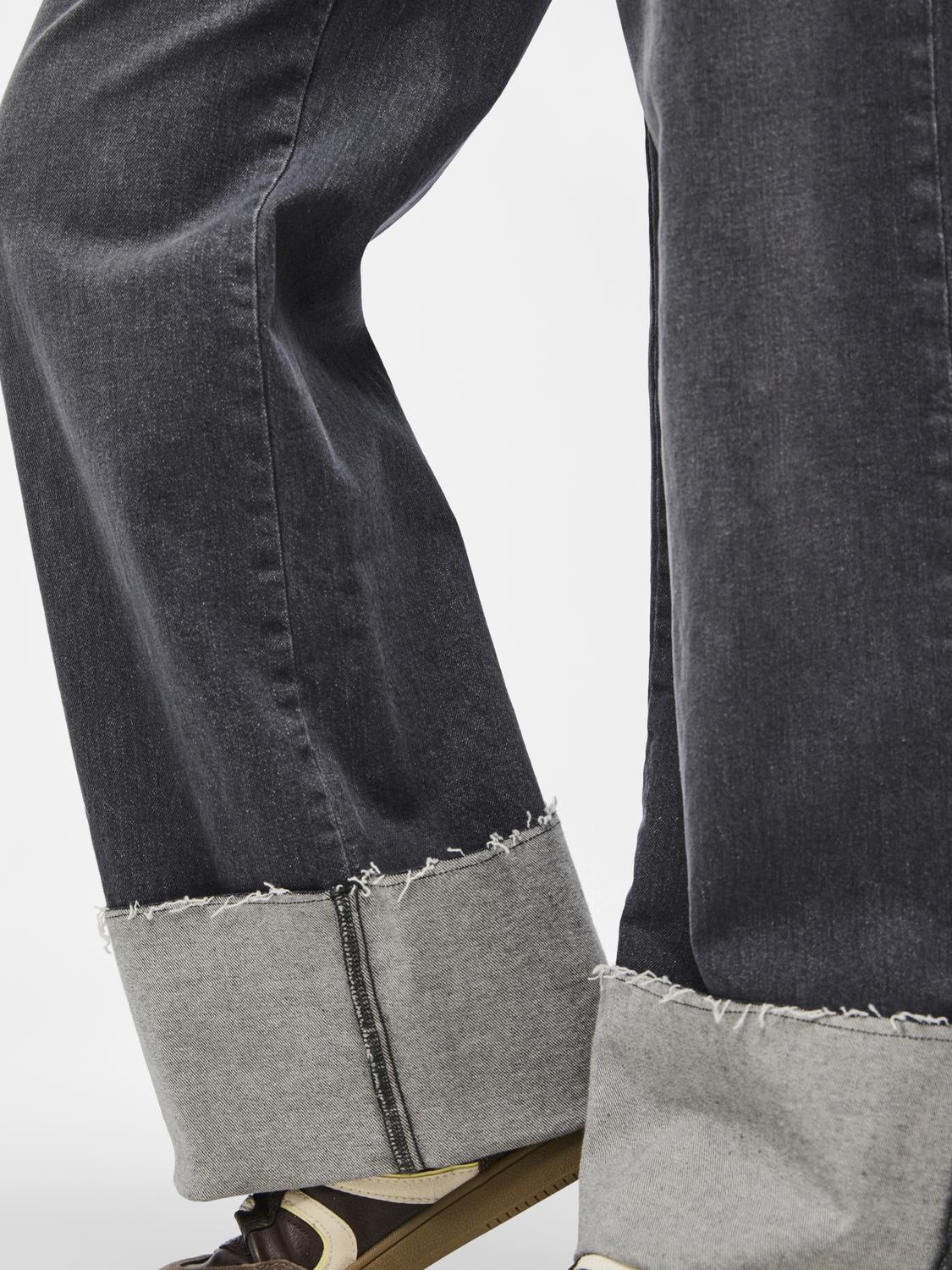 model_shot-detail