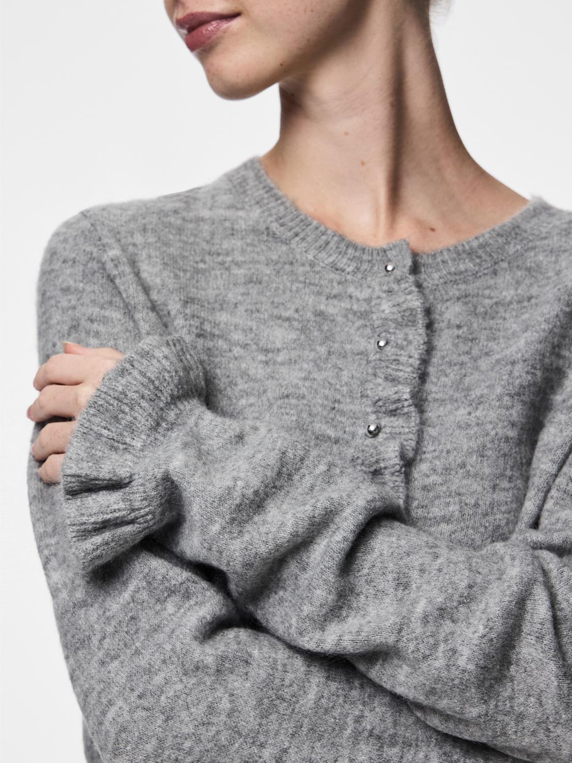 model_shot-detail