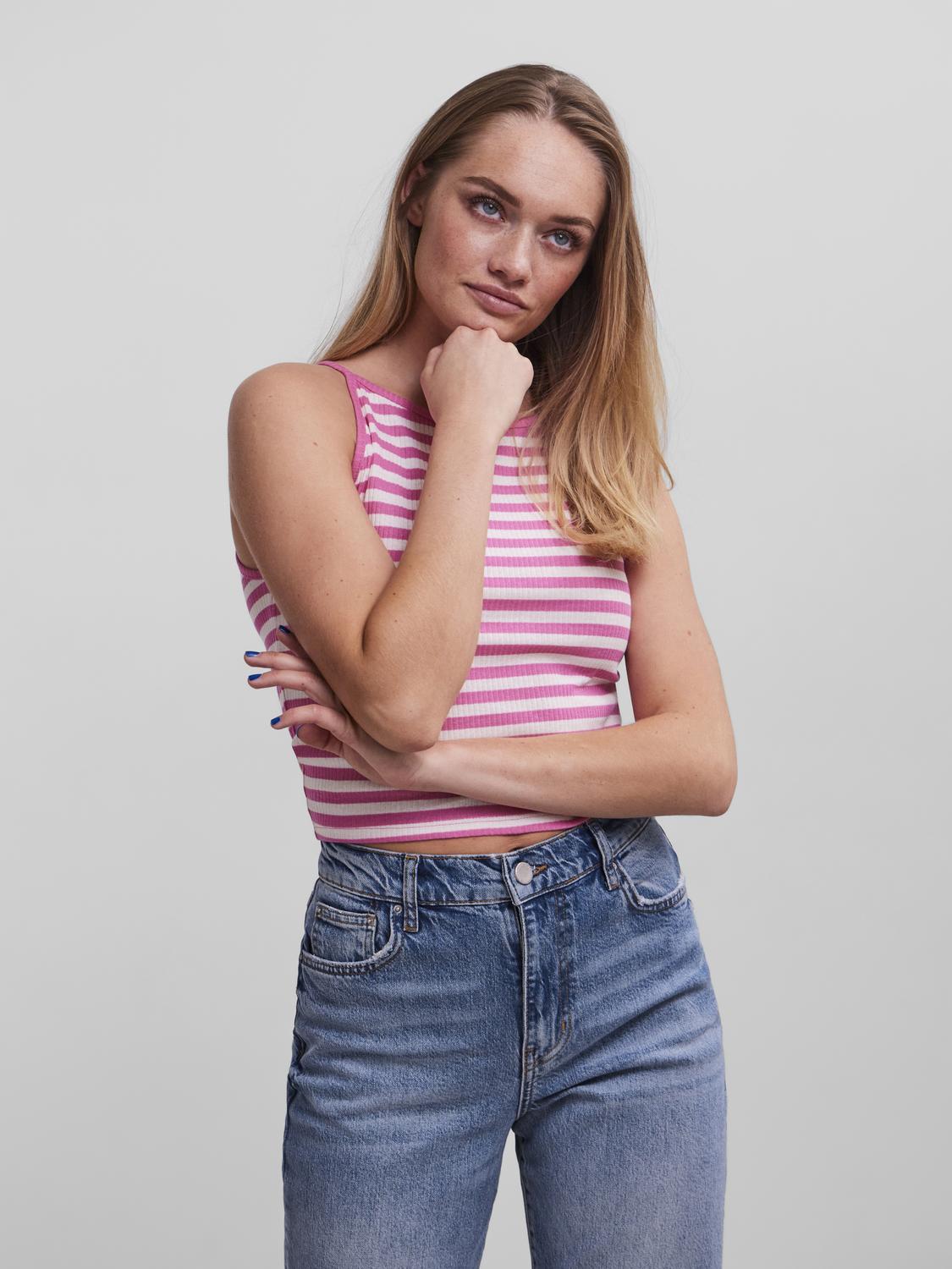 model_shot-front